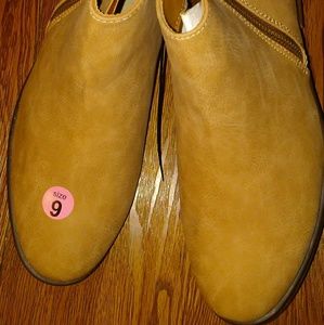New suede tan women's ankle boots